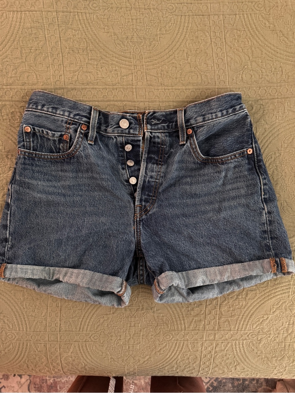 Levi's Medium Blue Denim Rolled-Hem Women's Shorts